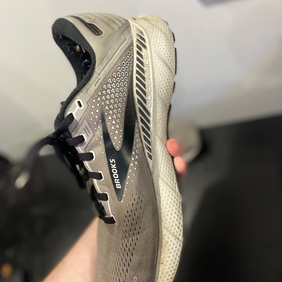 Brooks Adrenaline GTS 22 Sneakers Size 12 2E Men’s Wide Used Gray Black - Picture 4 of 12